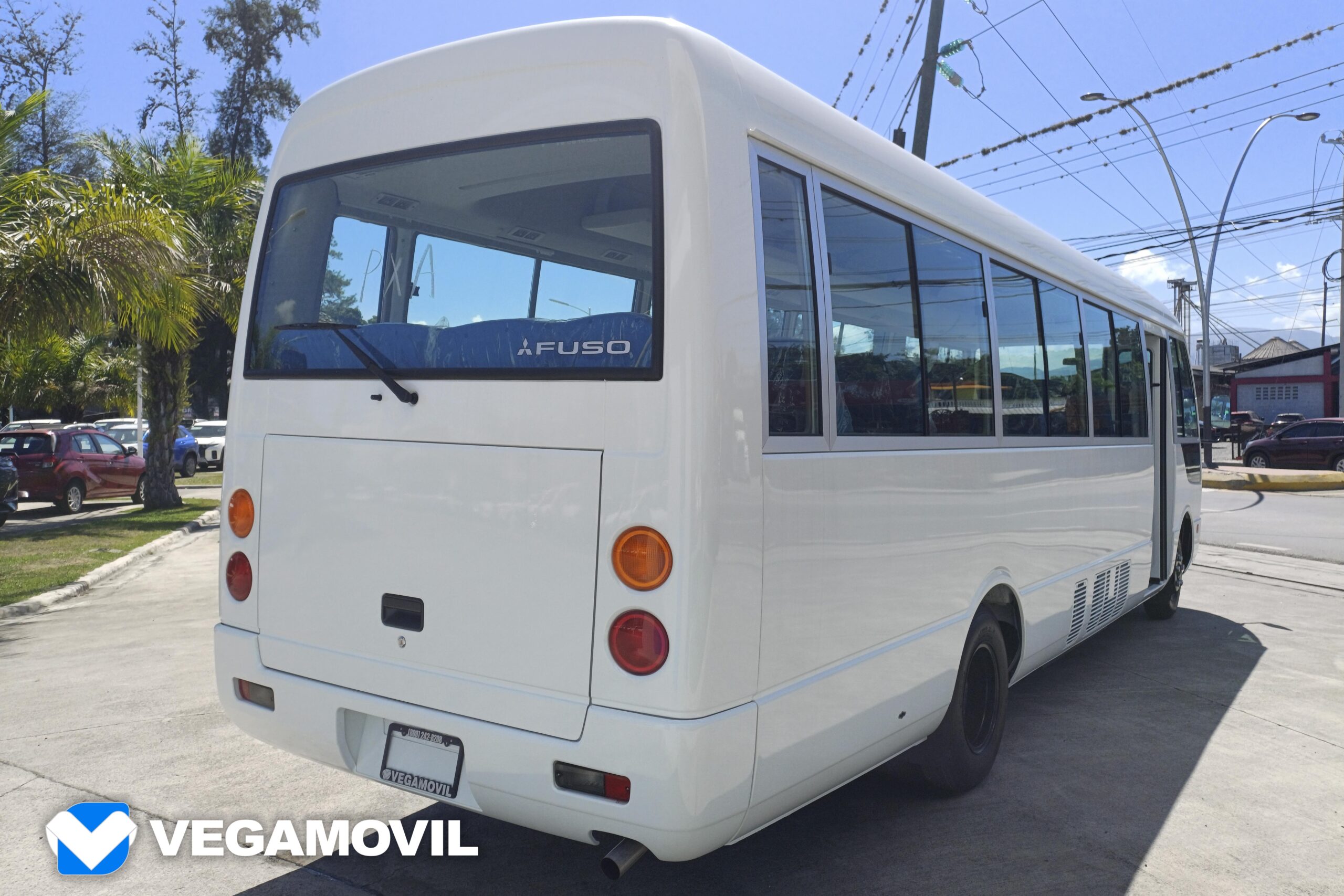 MITSUBISHI FUSO ROSA 34 PASAJEROS BAUL NORMAL - Vegamovil